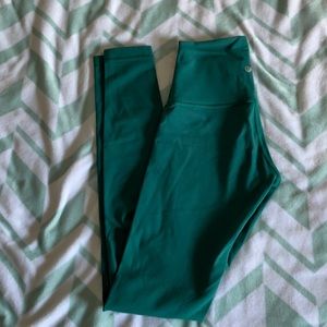 Lululemon green wunder unders 4 full length